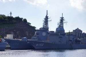 AFP: Două nave plecate din Iran au trecut prin Strâmtoarea Ormuz după intrarea în vigoare a blocadei americane